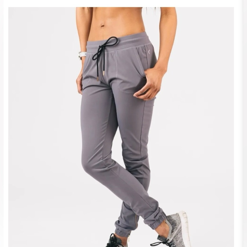 ZYIA Gray Jogger Joggers with Elastic Waistband